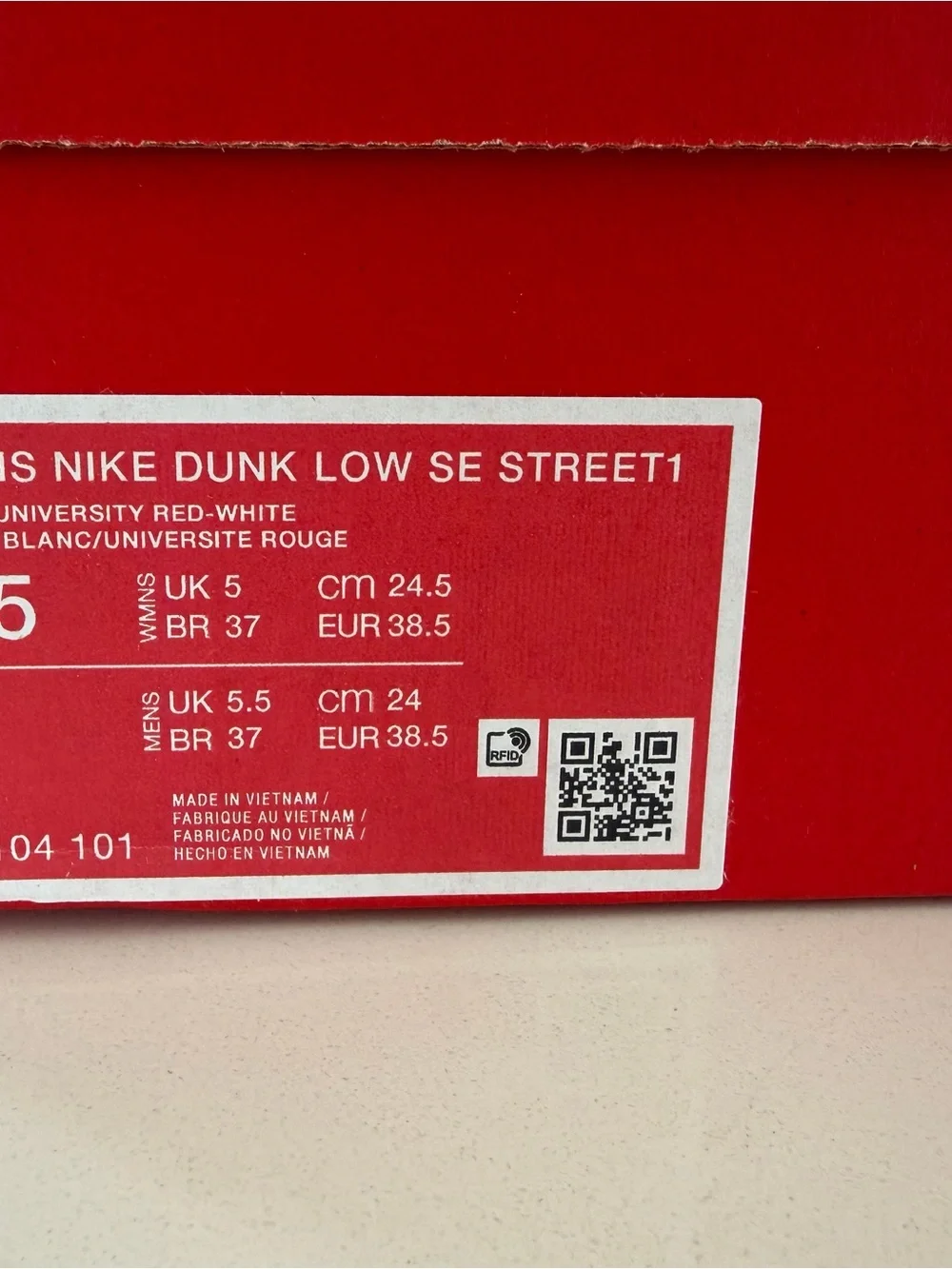 Nike Women’s Custom Low-Top Sneakers in Red/White